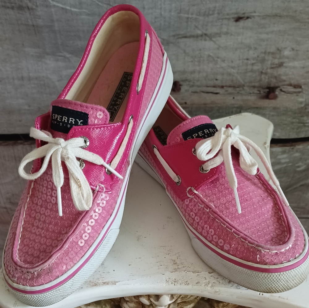 Pink SPERRY deck shoes